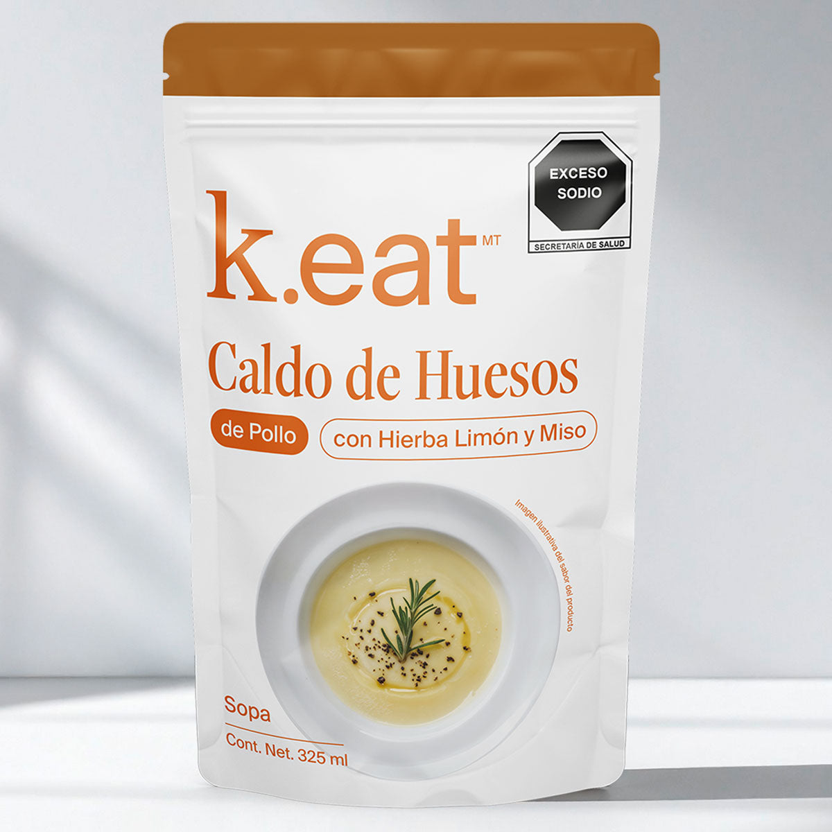 Caldo de Huesos de Pollo con Hierba Limón y Miso