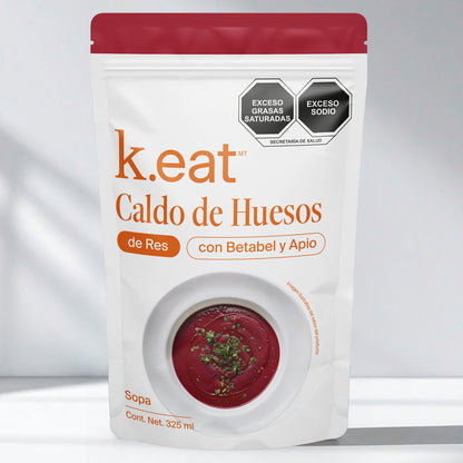Caldo de Huesos de Res con Betabel y Apio