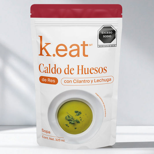 Caldo de Huesos de Res con Cilantro y Lechuga