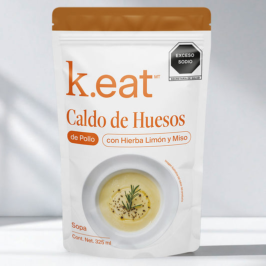 Caldo de Huesos de Pollo con Hierba Limón y Miso