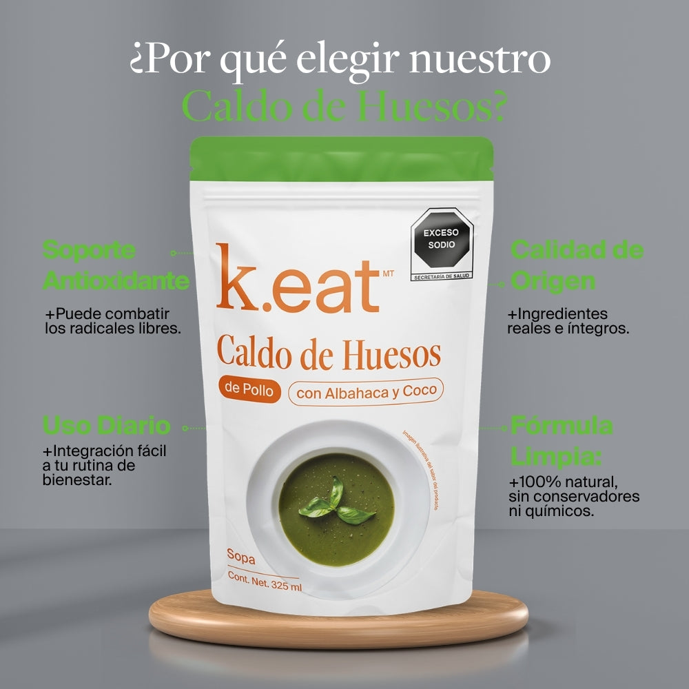 Caldo de Huesos de Pollo con Albahaca y Coco