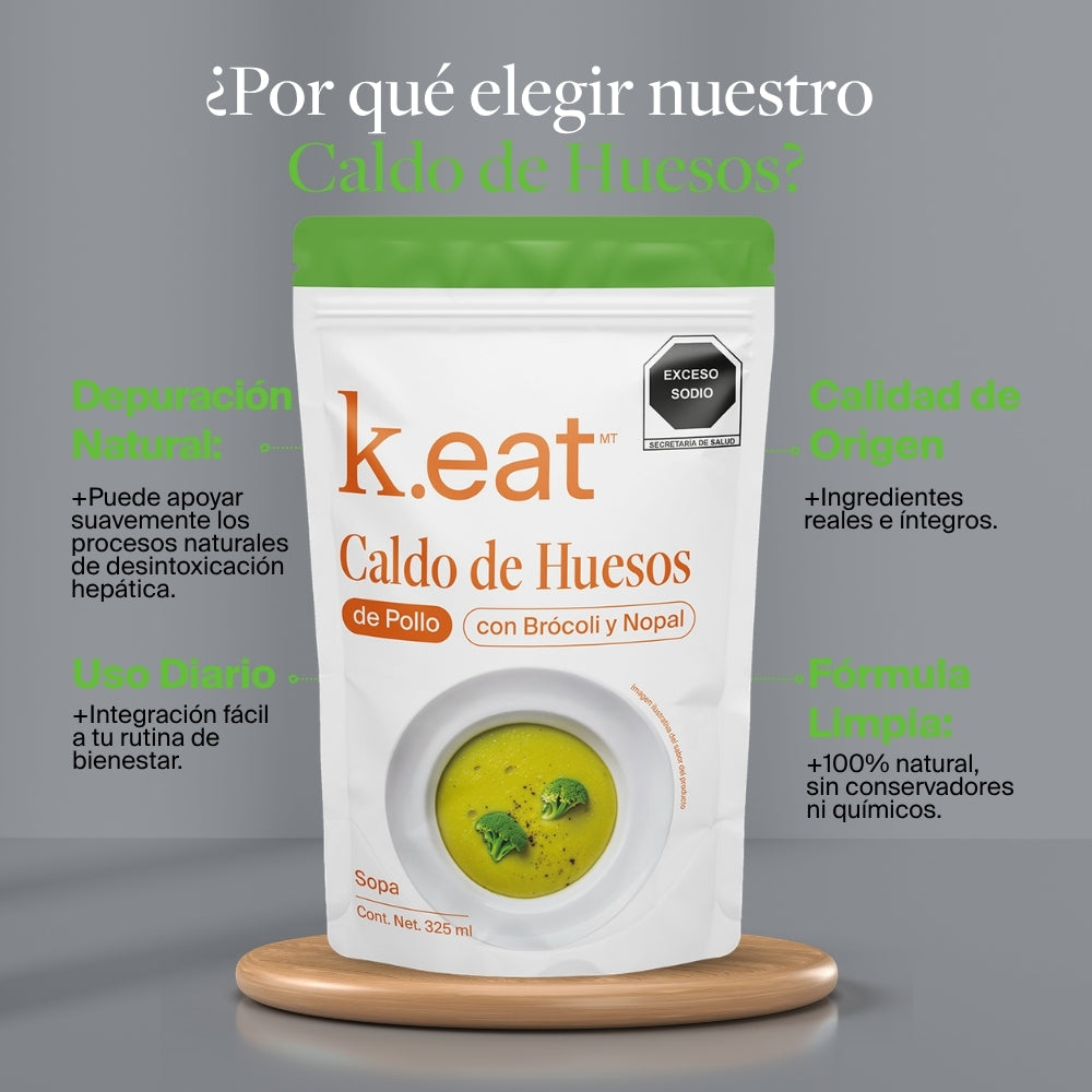 Caldo de Huesos de Pollo con Brócoli y Nopal